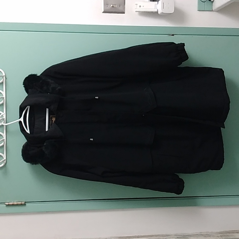 Fen Nelli Plus Size Womens Hooded Winter Jacket. Black, Zippered, Knee Length